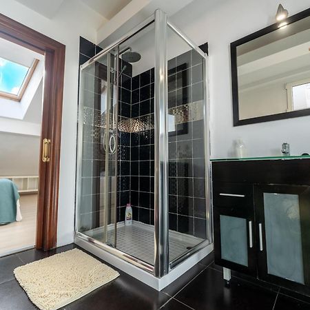 Loft En Calle Emblematica By Urbanhosting 산탄데르 외부 사진
