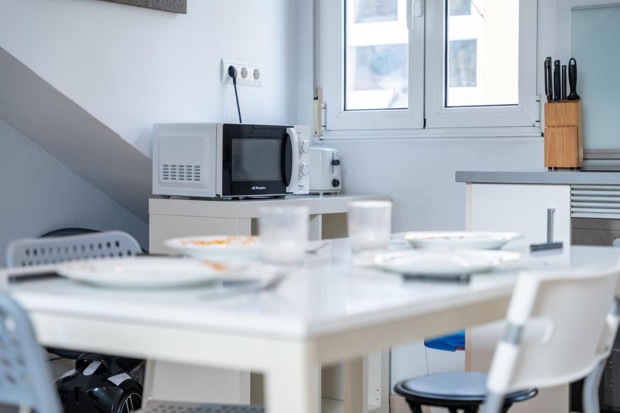 Loft En Calle Emblematica By Urbanhosting 산탄데르 외부 사진