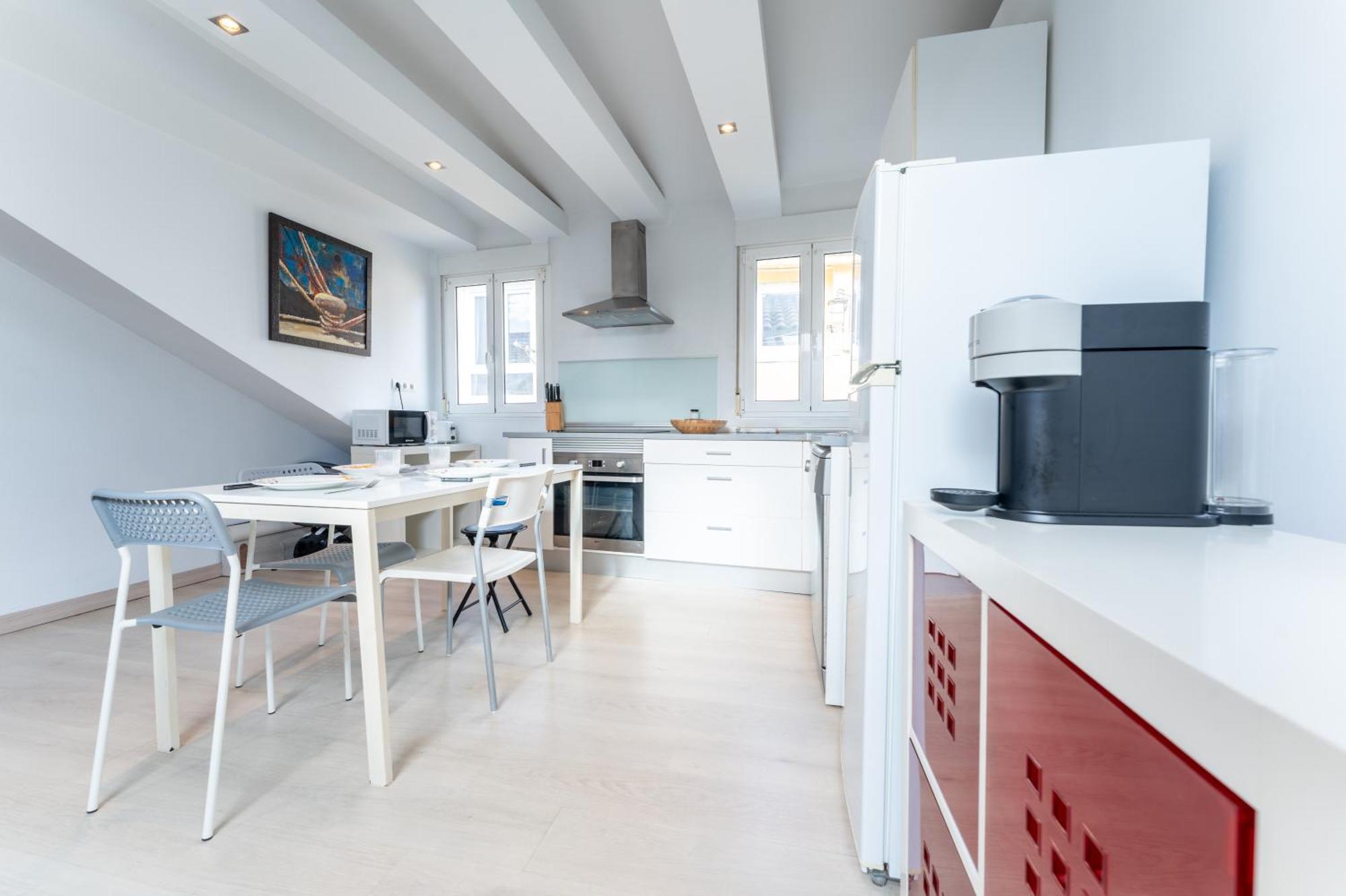 Loft En Calle Emblematica By Urbanhosting 산탄데르 외부 사진
