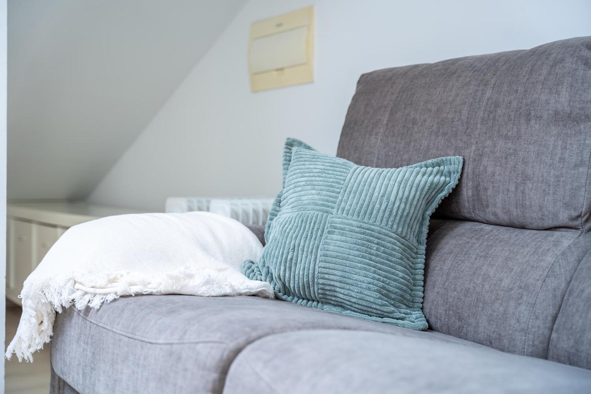 Loft En Calle Emblematica By Urbanhosting 산탄데르 외부 사진