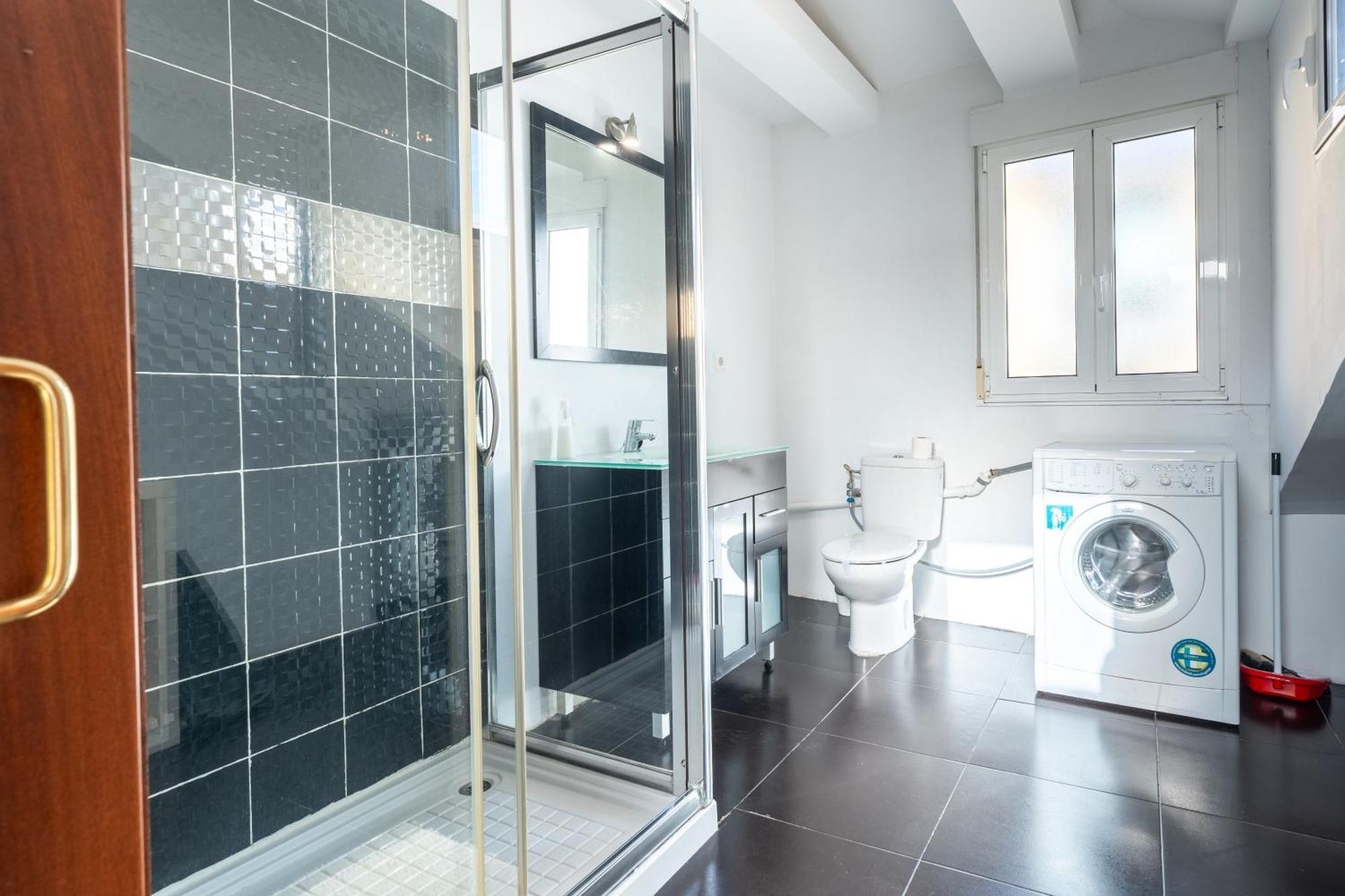 Loft En Calle Emblematica By Urbanhosting 산탄데르 외부 사진